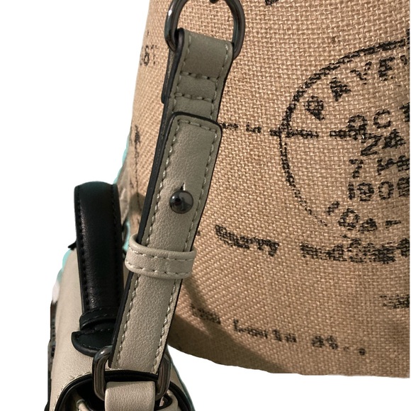 EVVE Milano Braque Crossbody Purse - Picture 6 of 11